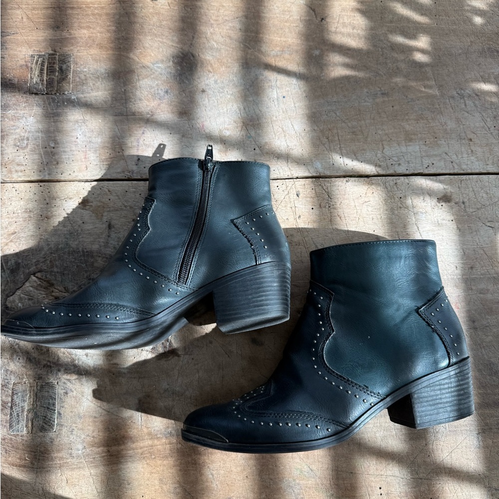 Universal Thread Black Studded Western Ankle Boots - image 3